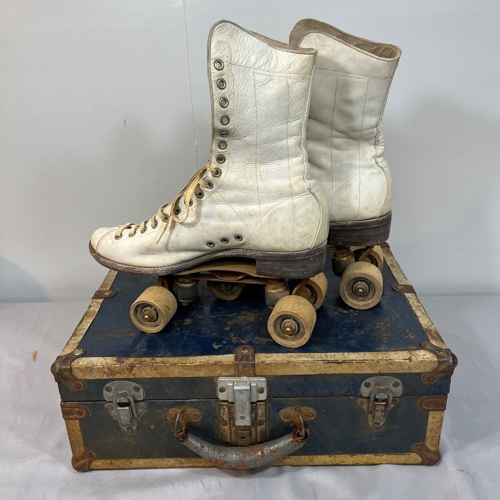 Vintage Richardson's Special Roller Skates White Leather High top Metal Case